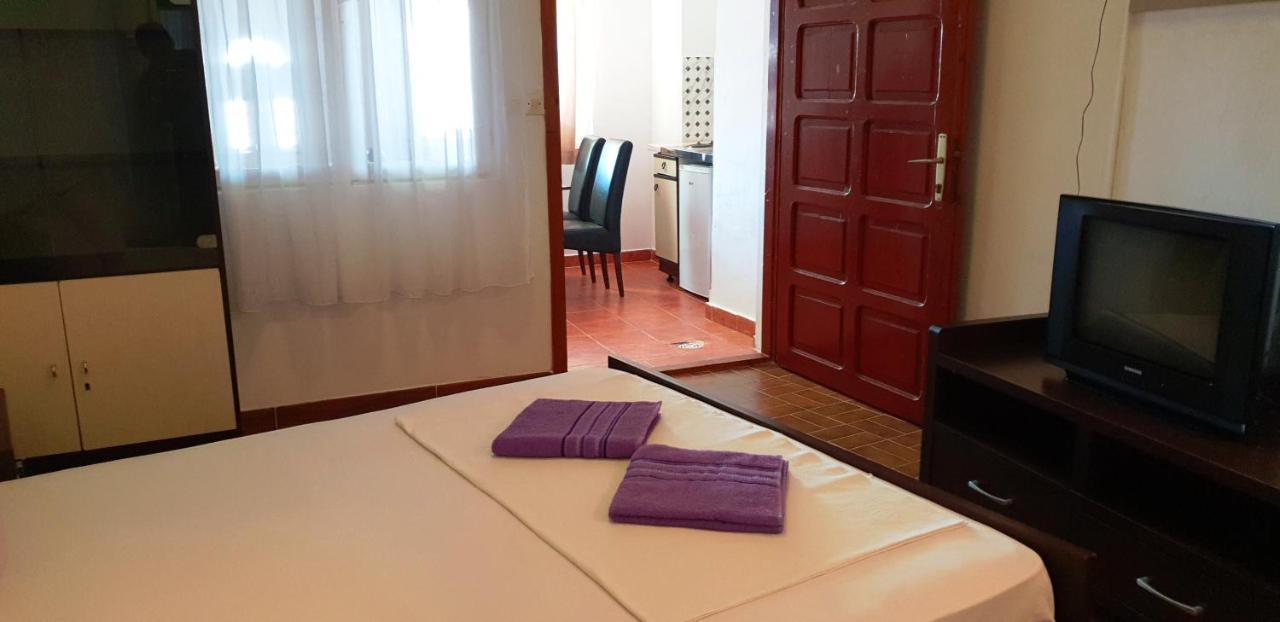 Apartments Prag Улцин Екстериор снимка