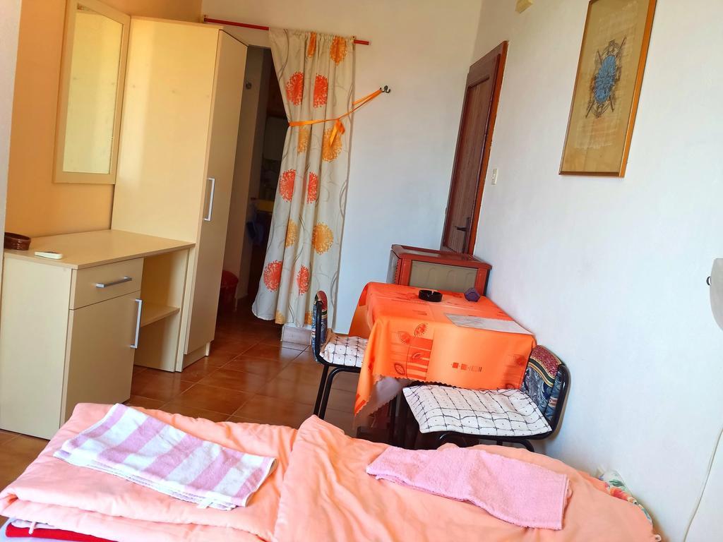 Apartments Prag Улцин Стая снимка